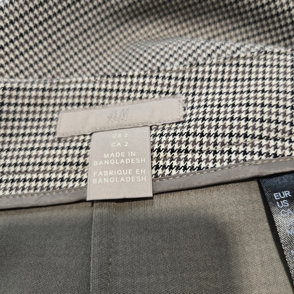 H&M Gray Knee-Length Pencil Skirt Work (New) - Picture 13 of 14